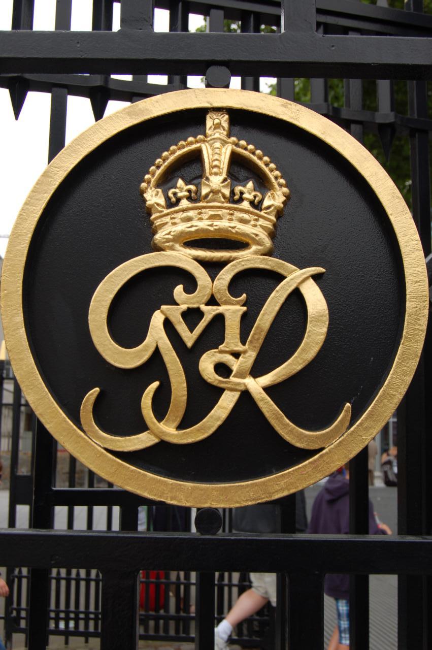 <i><b>London-310</b></i>