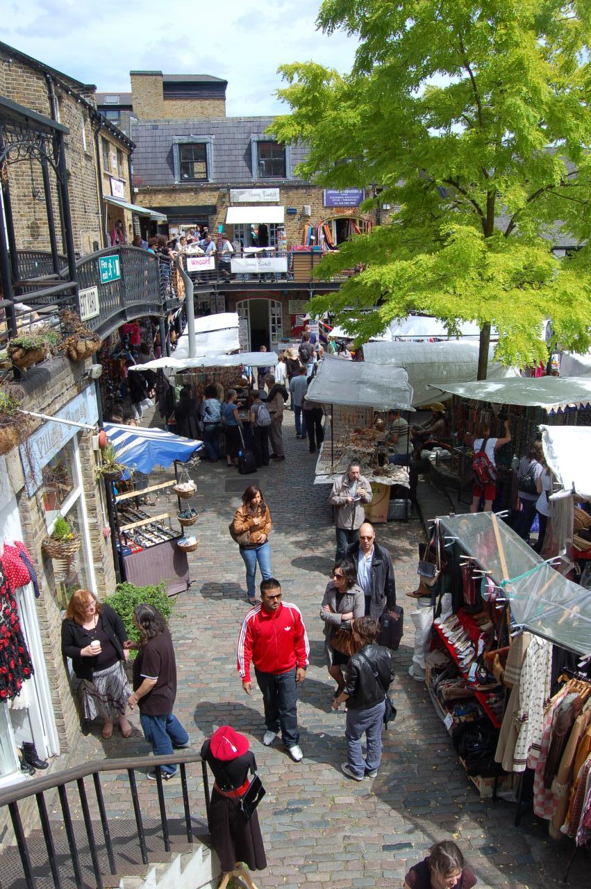 <i><b>London-448</b></i>