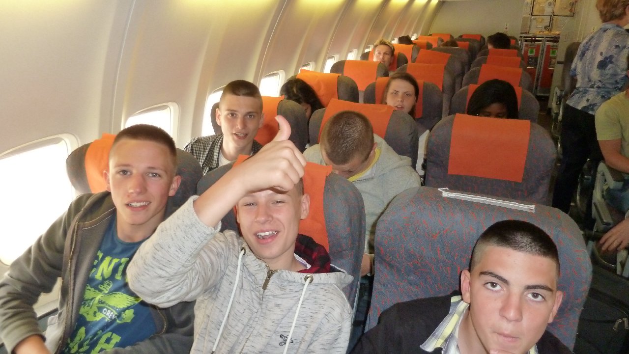 <i><b>London-026</b></i>