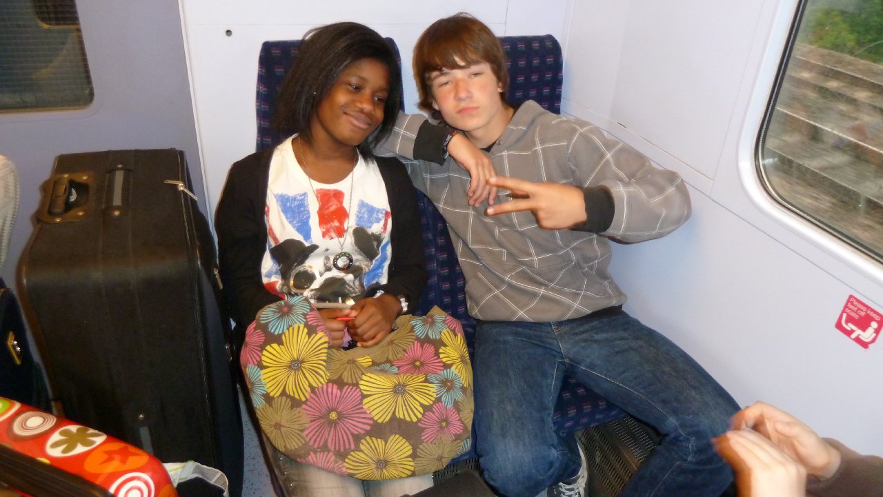 <i><b>London-035</b></i>