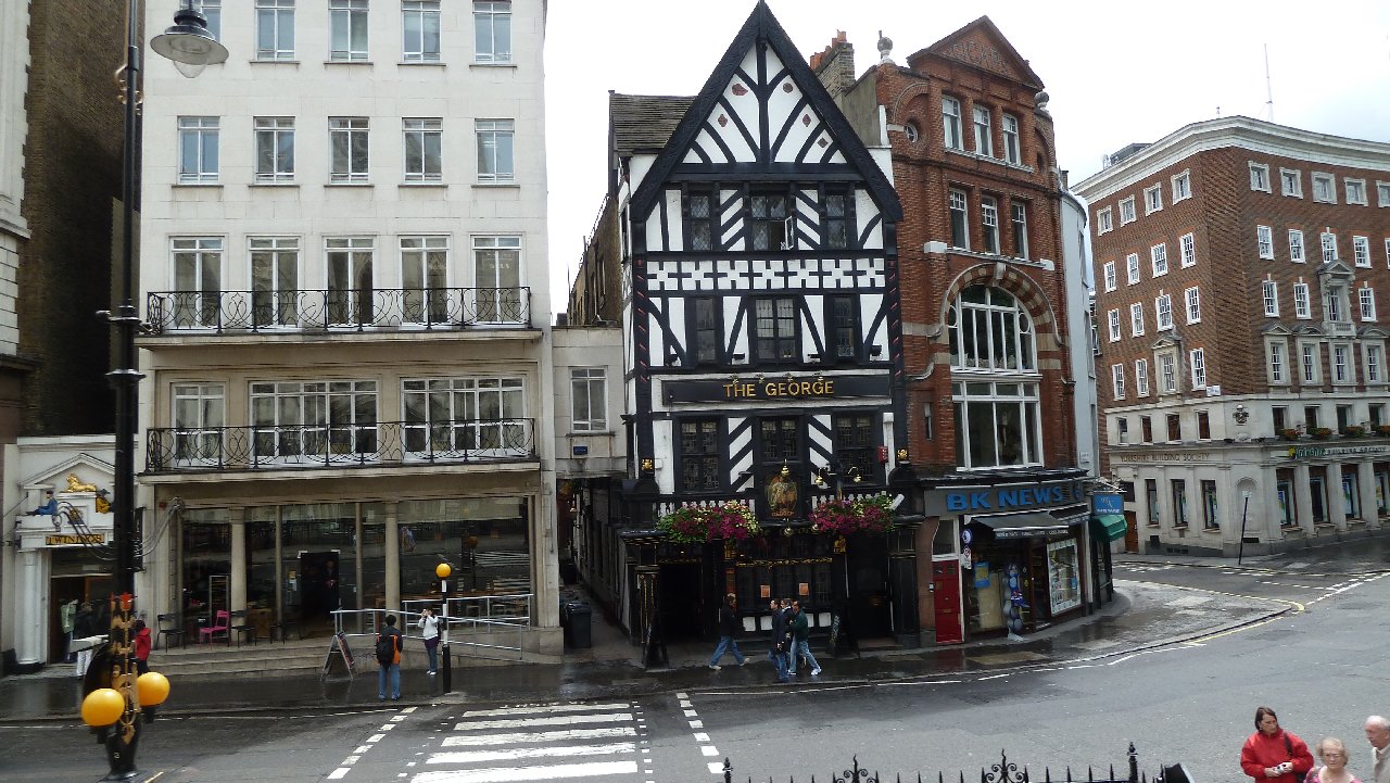 <i><b>London-074</b></i>