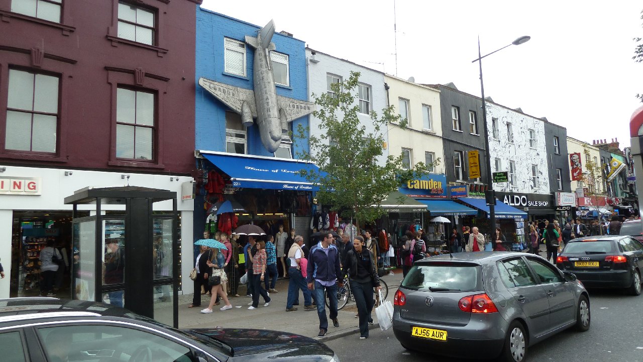 <i><b>London-120</b></i>
