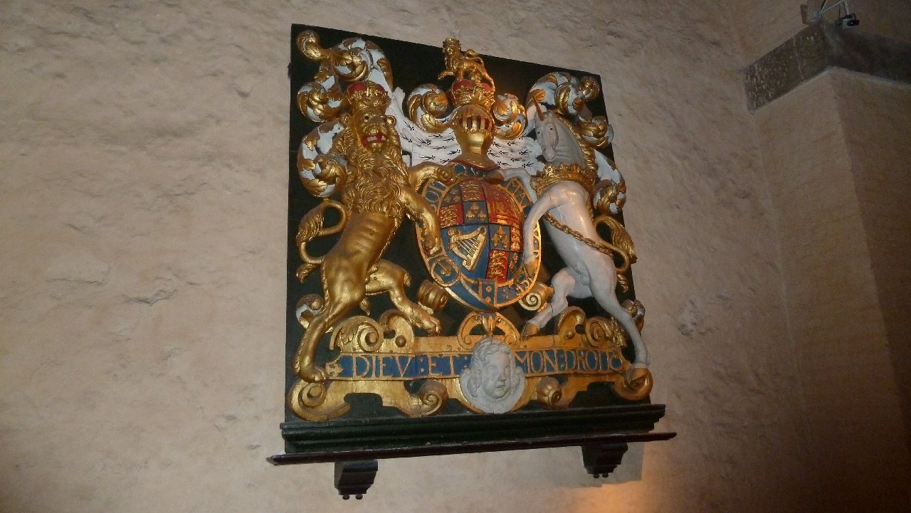 <i><b>London-148</b></i>
