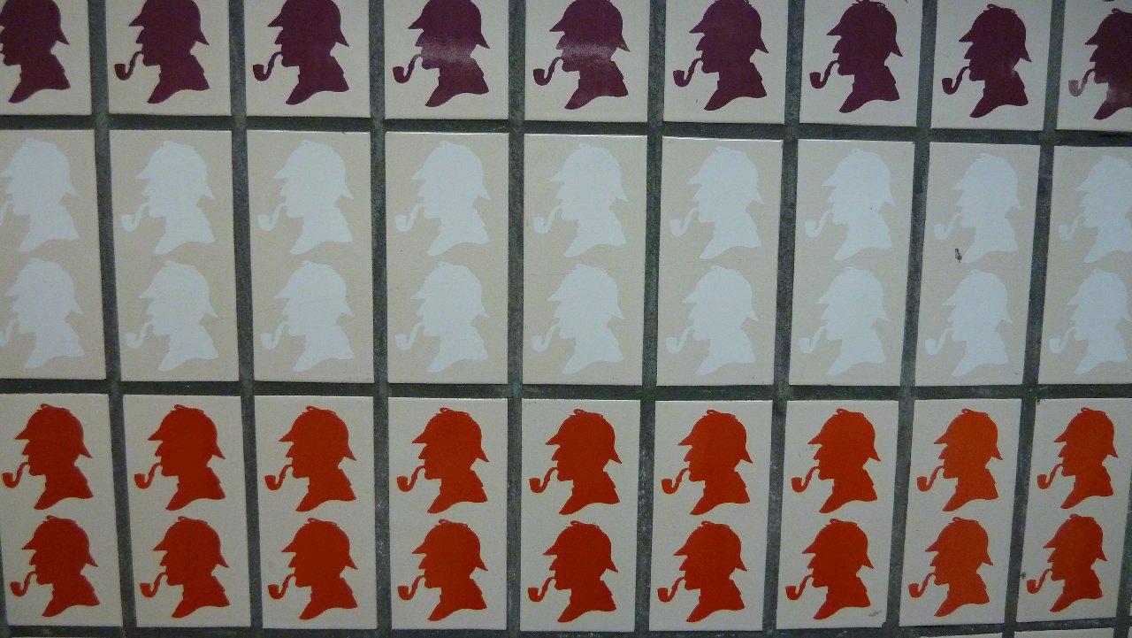 <i><b>London-214</b></i>