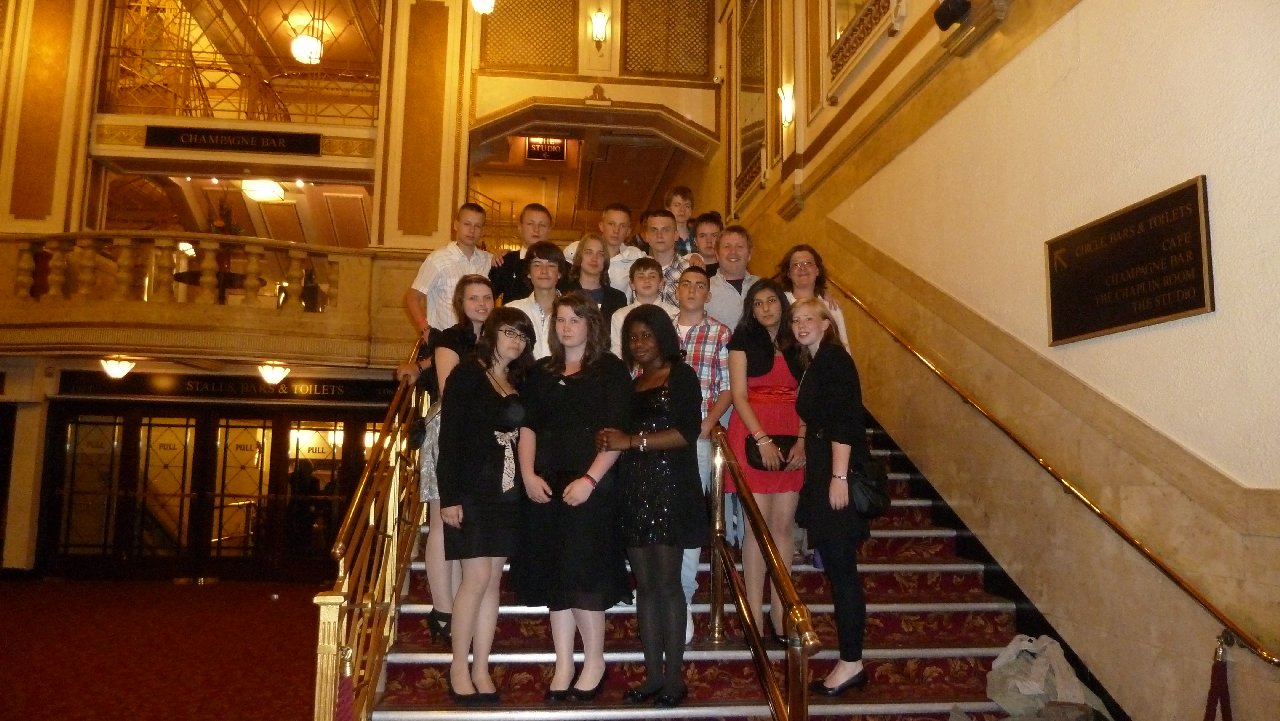 <i><b>London-229</b></i>