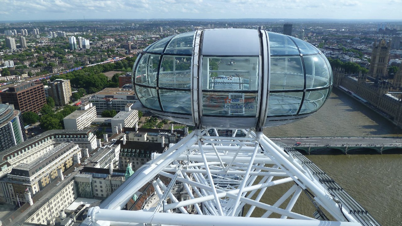 <i><b>London-305</b></i>