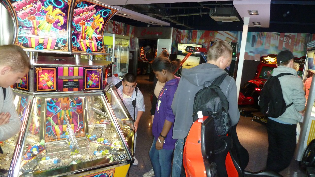 <i><b>London-335</b></i>