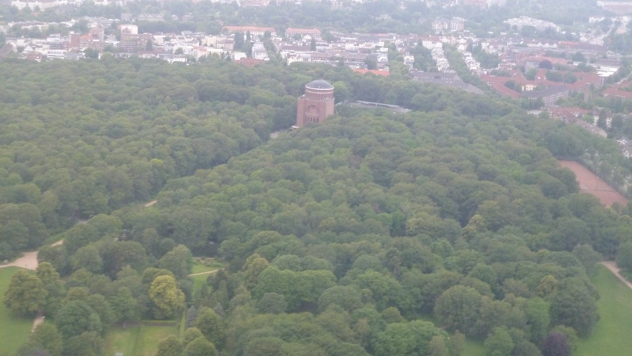 <i><b>London-352</b></i>
