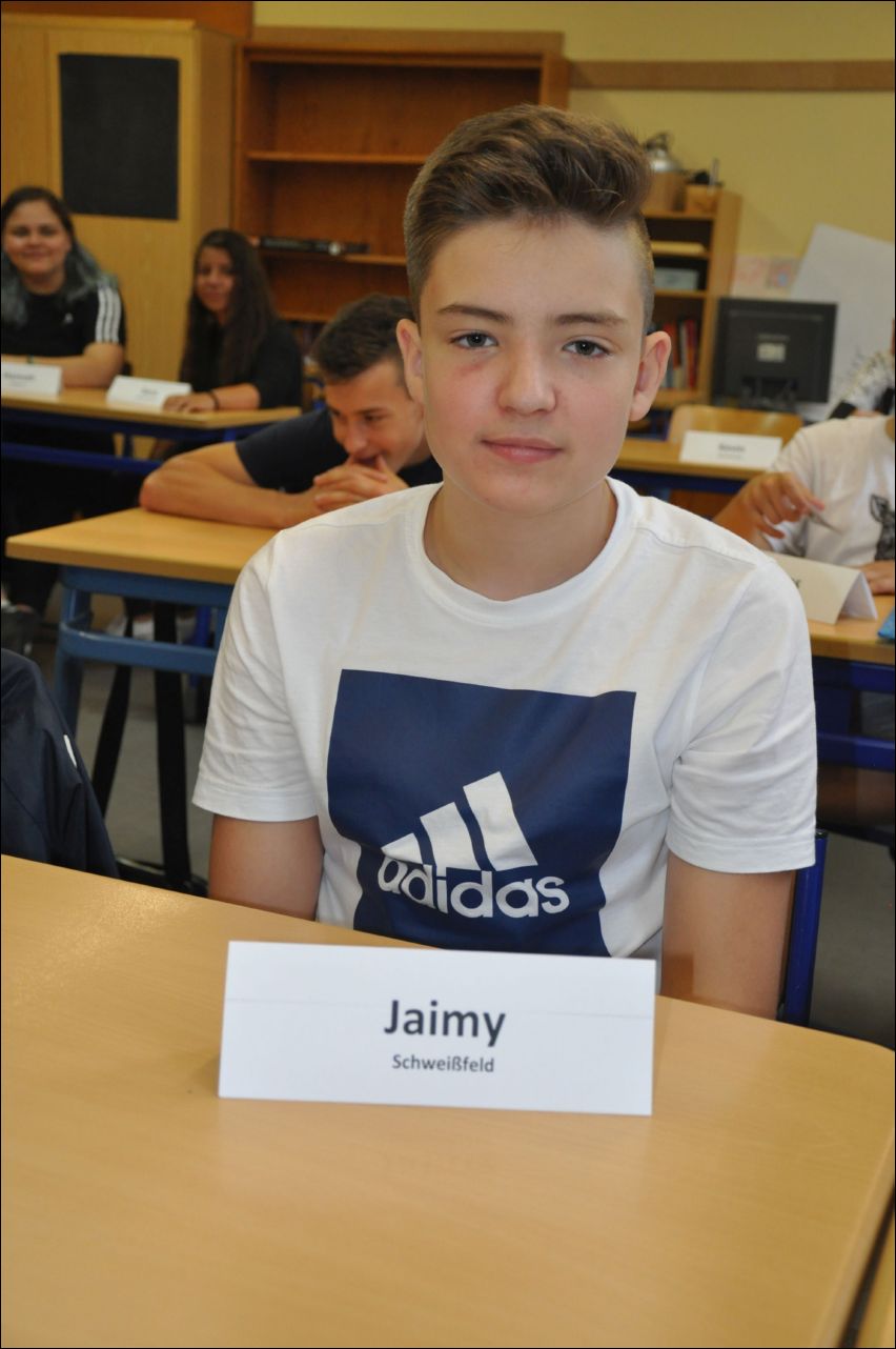 <i><b>Jaimy</b></i>