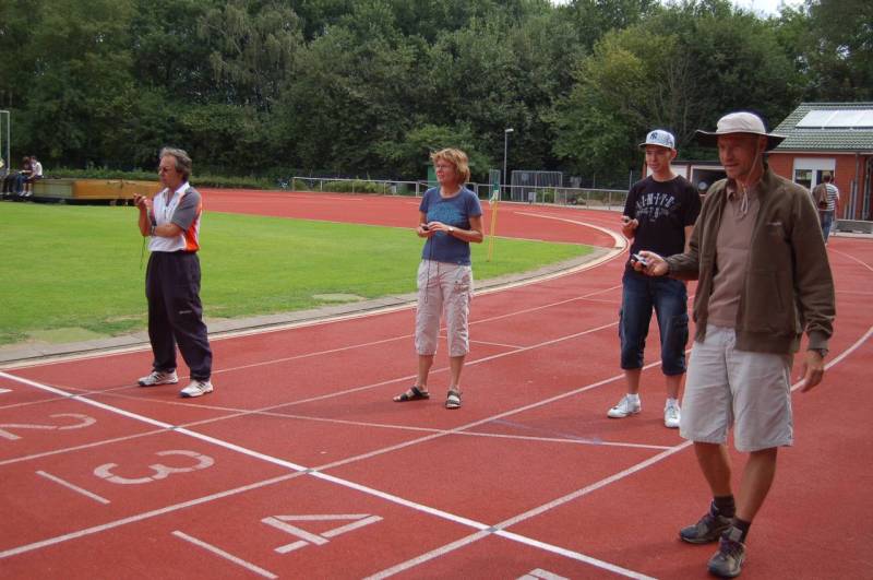 <i><b>Bundesjugendspiele-2008-137</b></i>