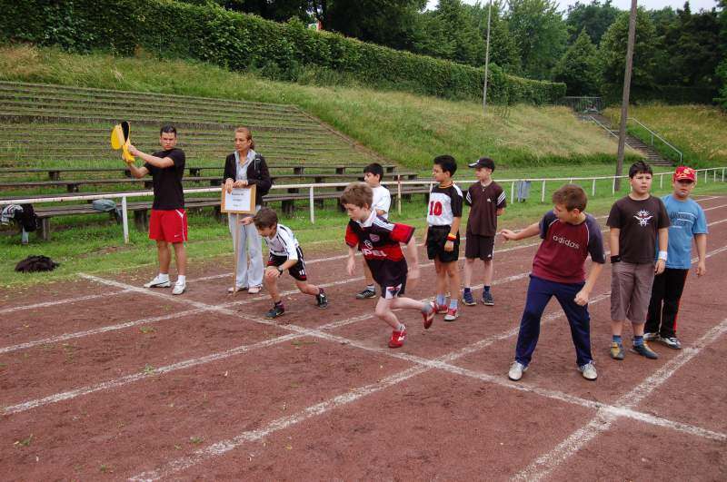 <i><b>BJS-Grundschule-005</b></i>