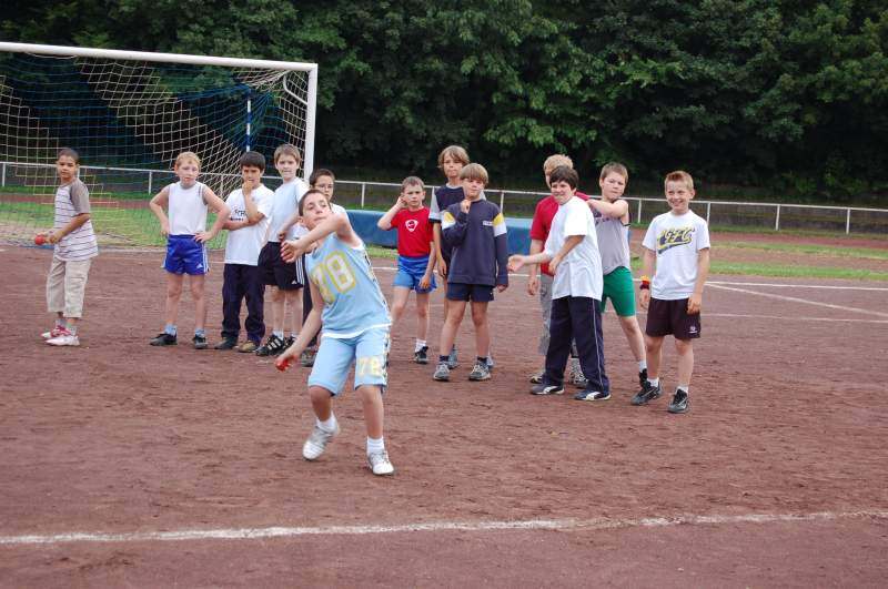 <i><b>BJS-Grundschule-008</b></i>