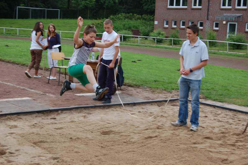 <i><b>BJS-Grundschule-014</b></i>