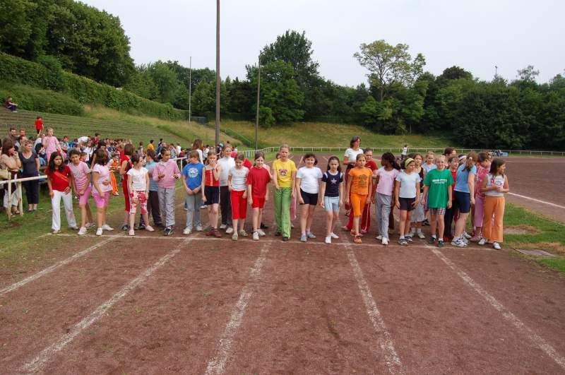 <i><b>BJS-Grundschule-017</b></i>