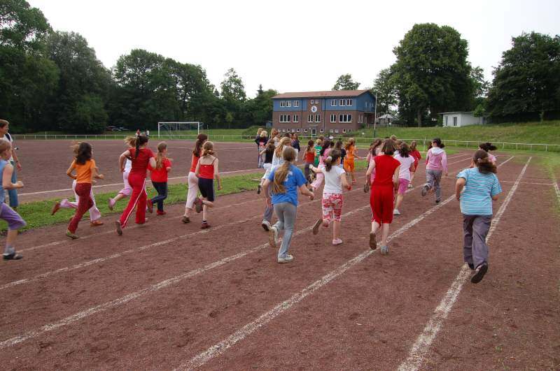 <i><b>BJS-Grundschule-018</b></i>