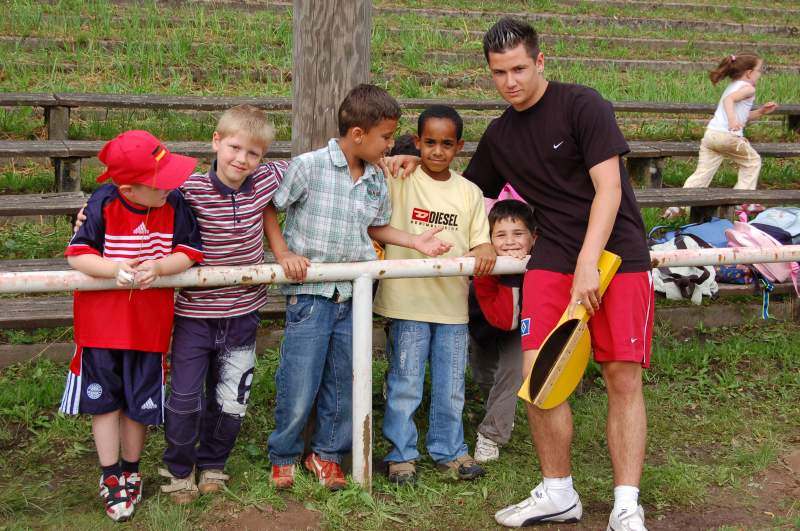 <i><b>BJS-Grundschule-042</b></i>
