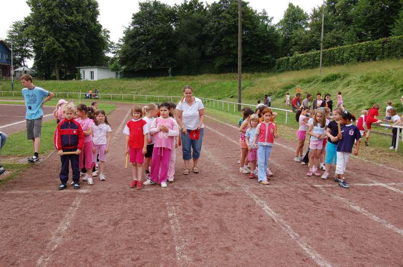 <i><b>BJS-Grundschule-044</b></i>