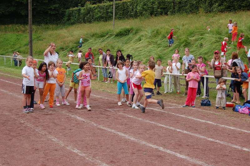 <i><b>BJS-Grundschule-045</b></i>