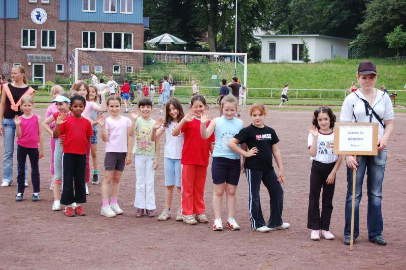 <i><b>BJS-Grundschule-050</b></i>