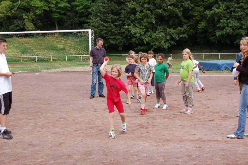 <i><b>BJS-Grundschule-058</b></i>