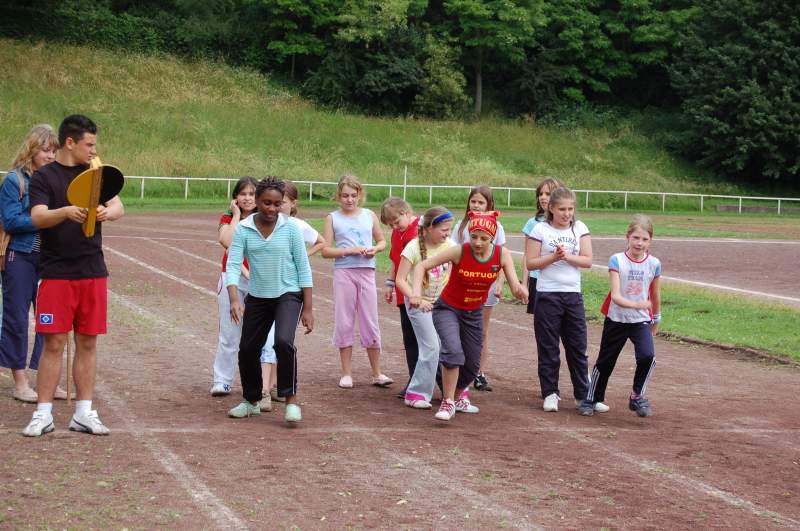 <i><b>BJS-Grundschule-072</b></i>
