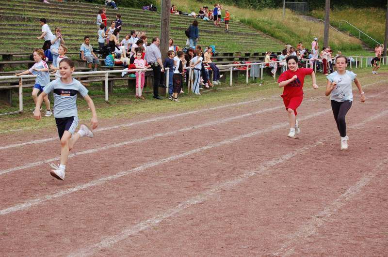 <i><b>BJS-Grundschule-075</b></i>
