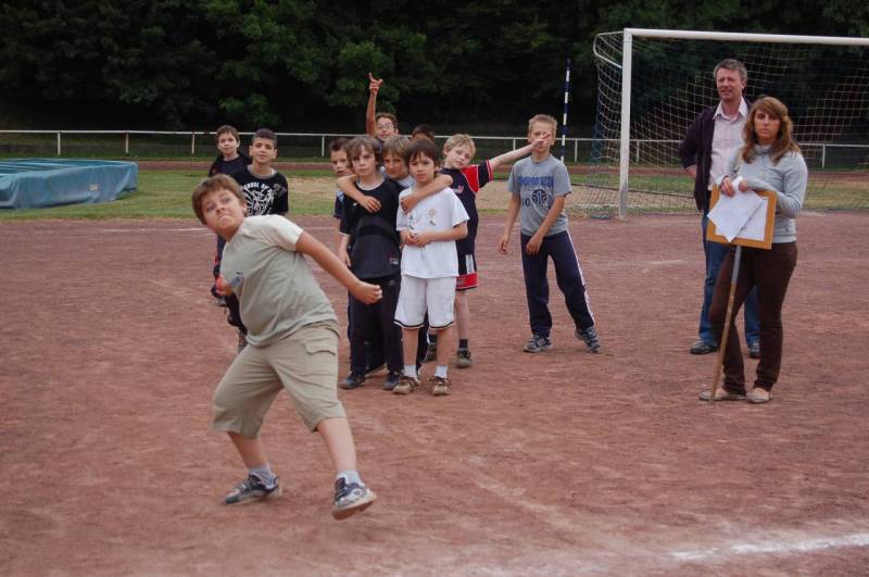 <i><b>BJS-Grundschule-018</b></i>