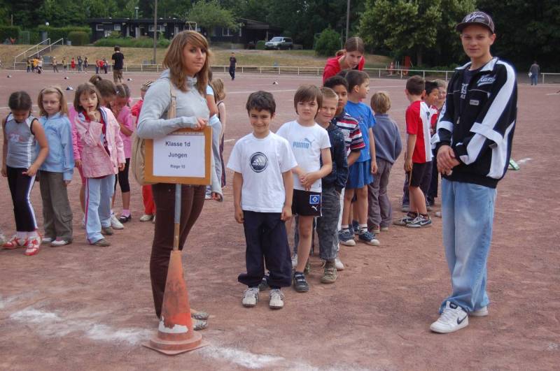 <i><b>BJS-Grundschule-033</b></i>