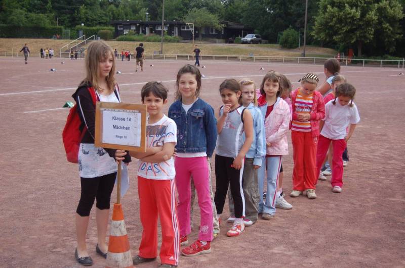 <i><b>BJS-Grundschule-034</b></i>