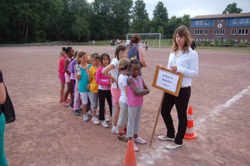 <i><b>BJS-Grundschule-036</b></i>
