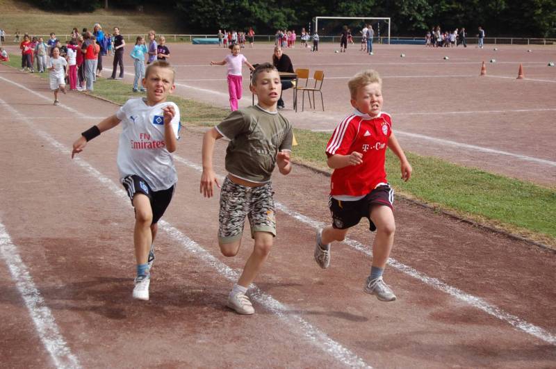 <i><b>BJS-Grundschule-040</b></i>