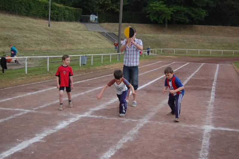 <i><b>BJS-Grundschule-052</b></i>