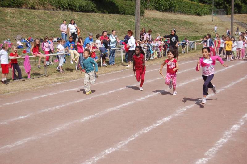 <i><b>BJS-Grundschule-064</b></i>
