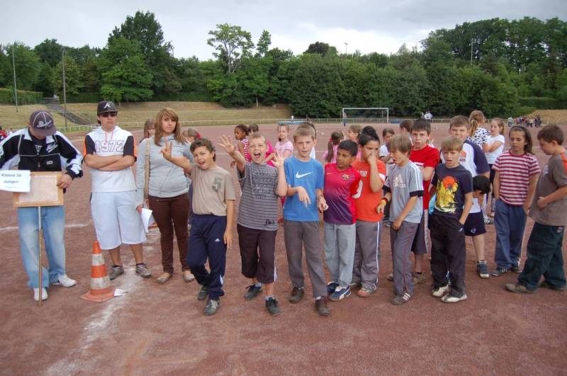 <i><b>BJS-Grundschule-091</b></i>