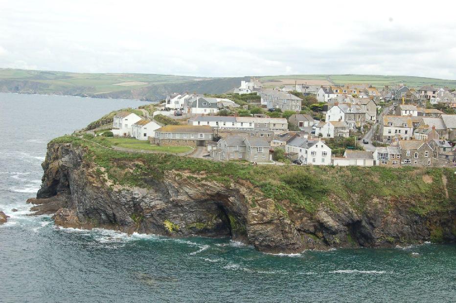 <i><b>Port Isaac</b></i>