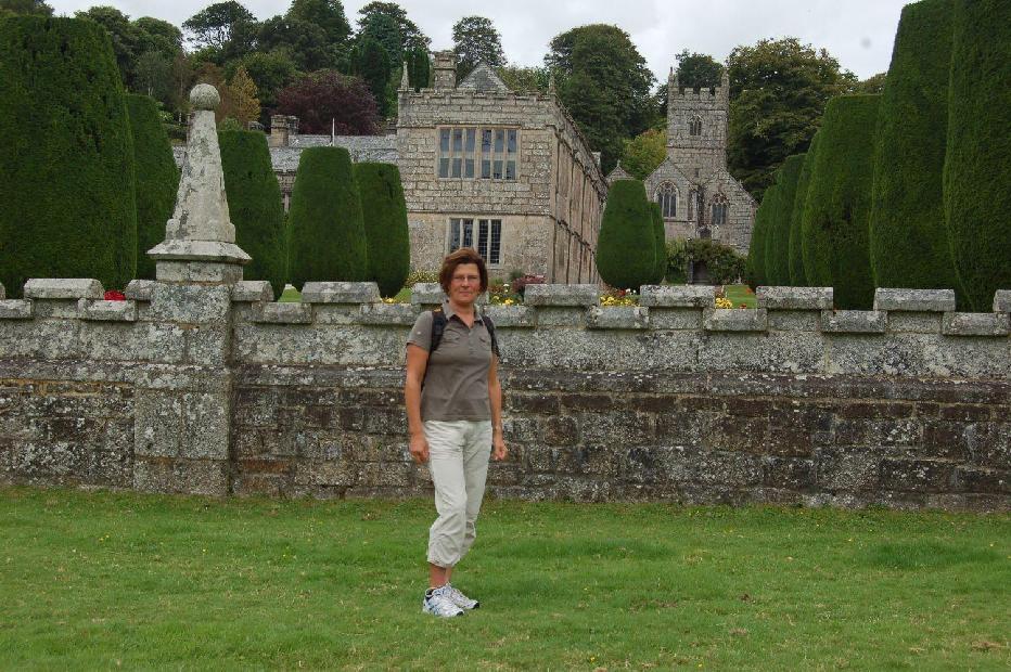 <i><b>Lanhydrock House</b></i>