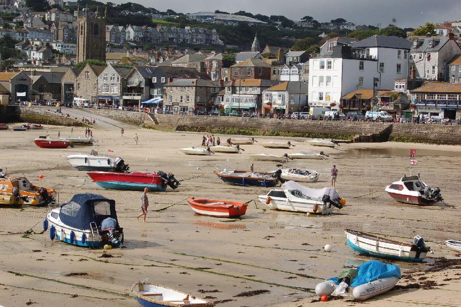 <i><b>St. Ives</b></i>