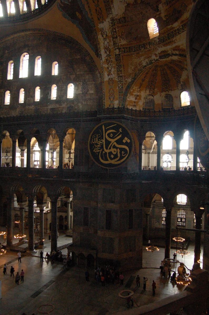 <i><b>081-Istanbul</b></i>