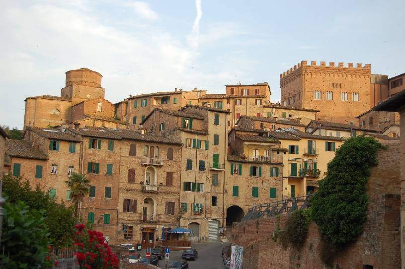 <i><b>009-Siena</b></i>