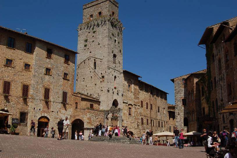 <i><b>144-San_Gimignano</b></i>