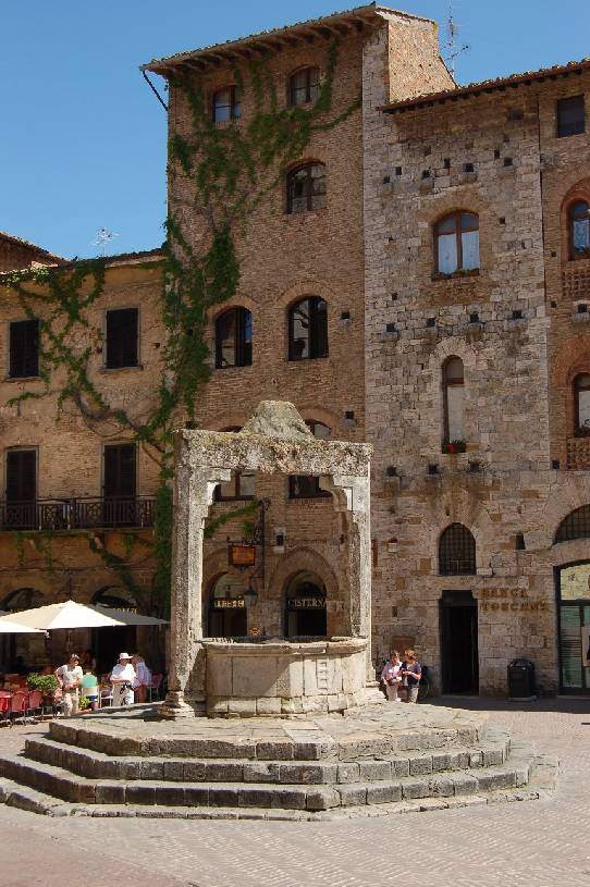 <i><b>146-San_Gimignano</b></i>