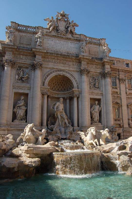 <i><b>214-Rom-Fontana_di_Trevi</b></i>