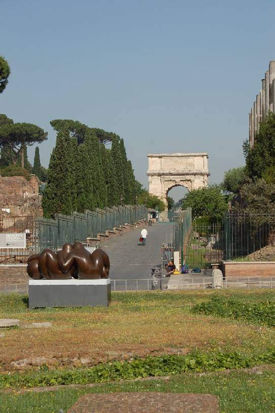 <i><b>330-Rom-Forum_Romanum</b></i>