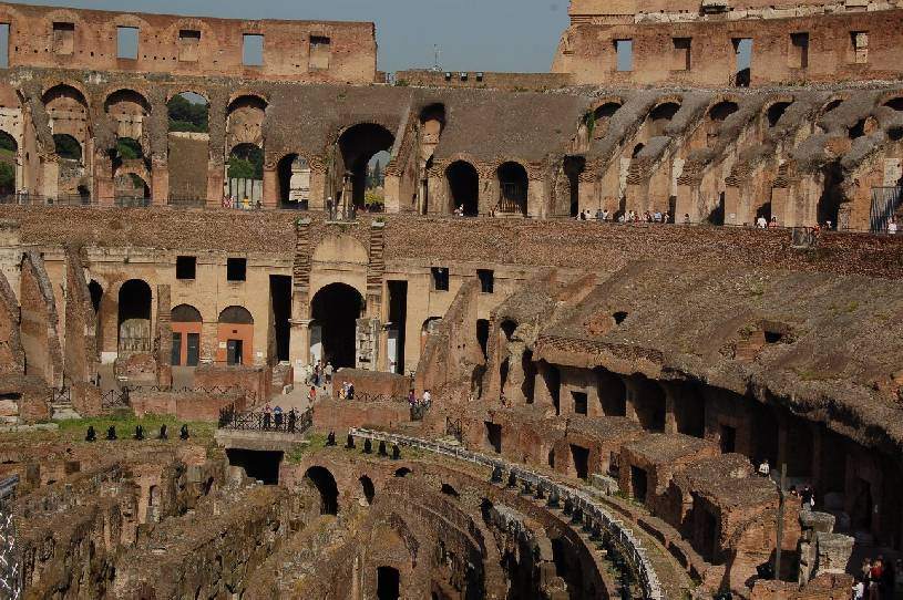 <i><b>331-Rom-Colosseo</b></i>