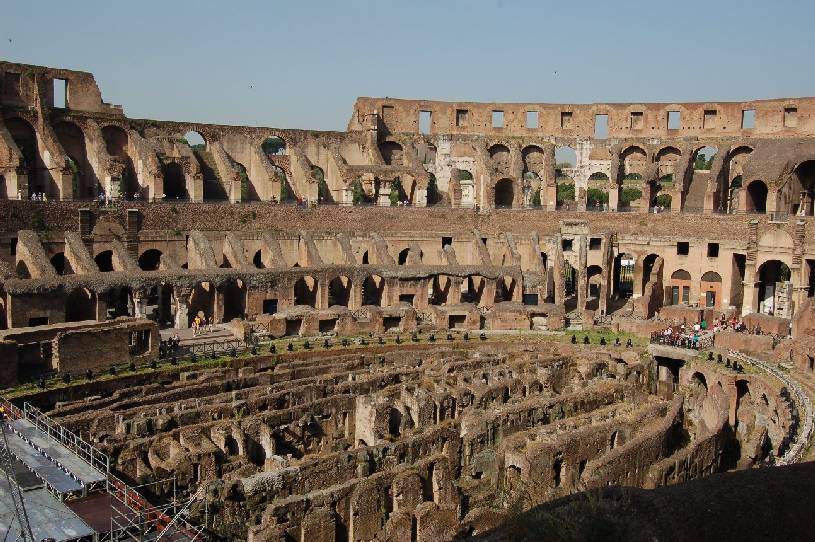 <i><b>332-Rom-Colosseo</b></i>
