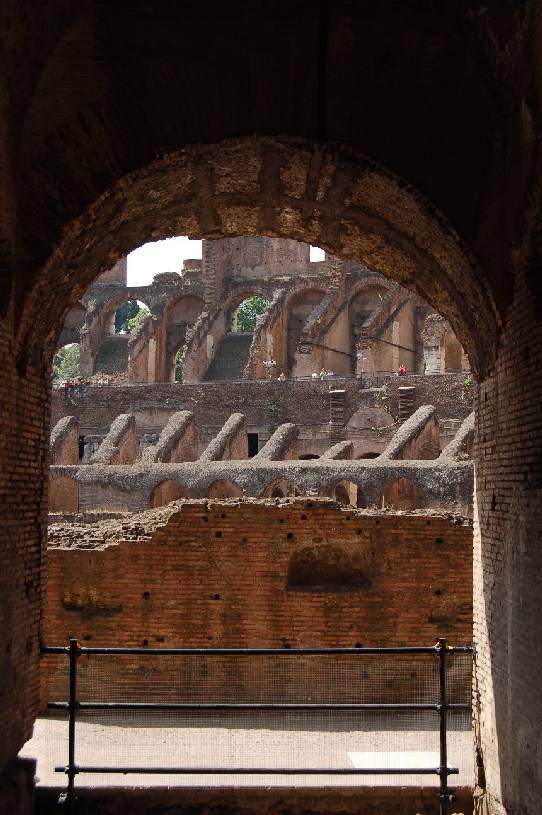 <i><b>368-Rom-Colosseo</b></i>