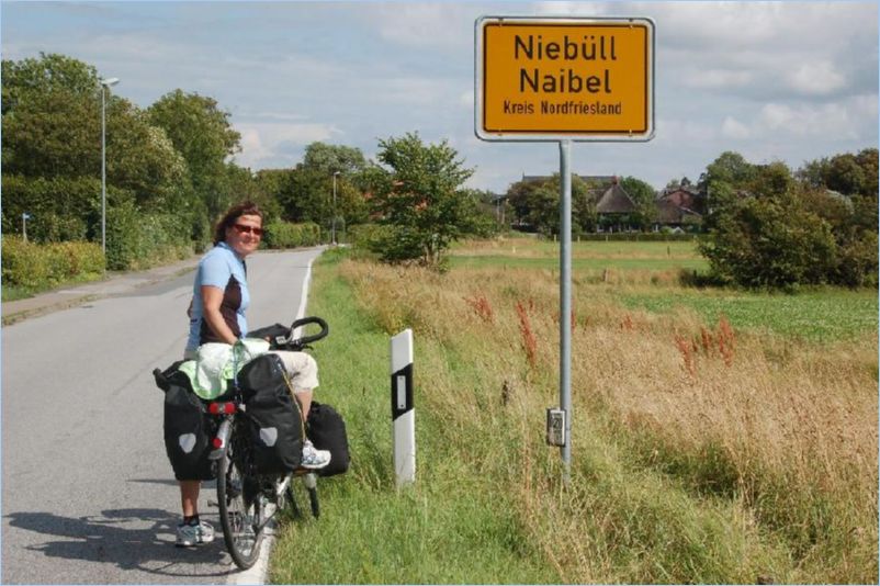 <i><b>089-Niebuell</b></i>