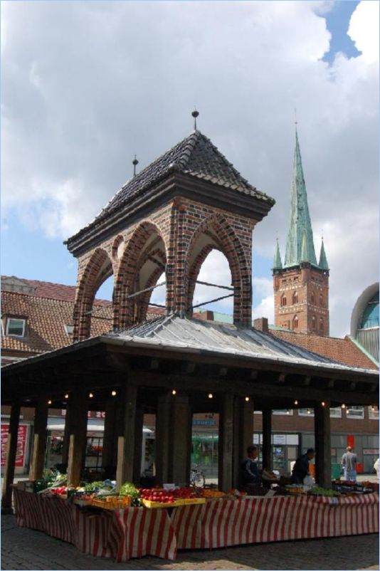 <i><b>150-Luebeck</b></i>