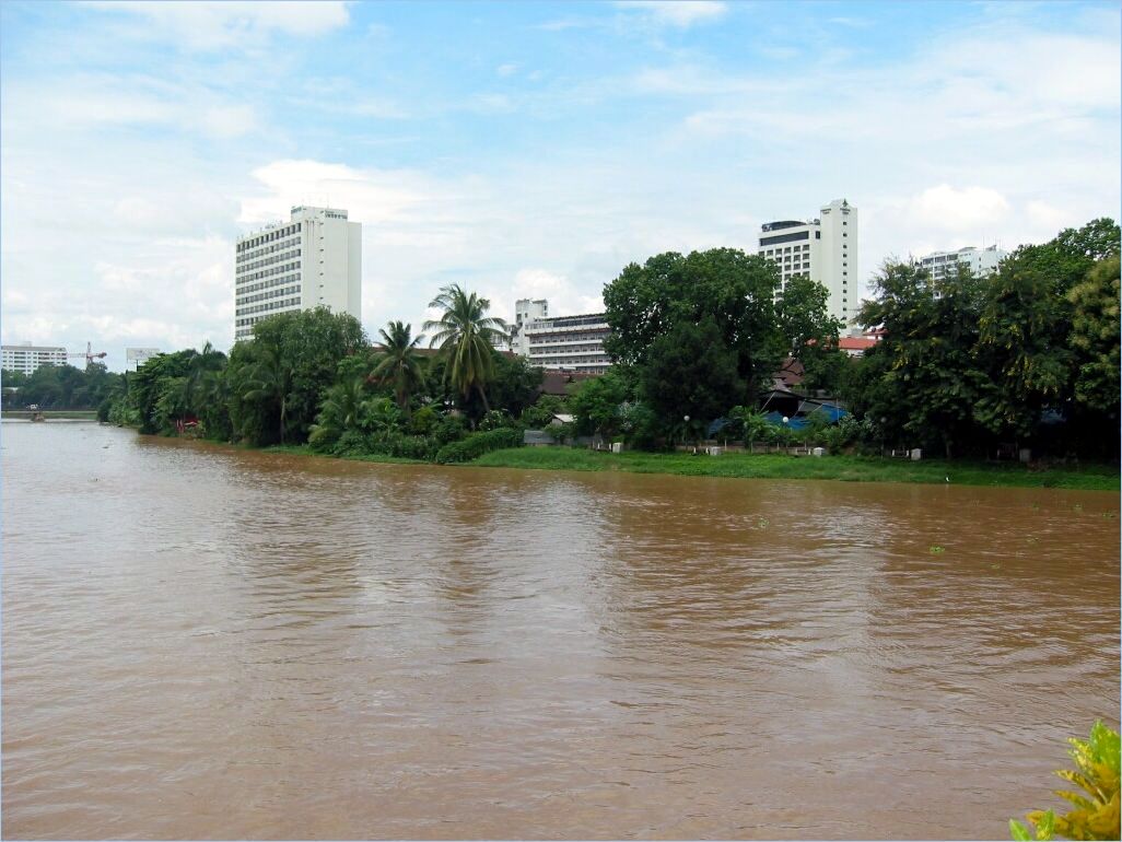 <b>0042-Ping_River</b>
