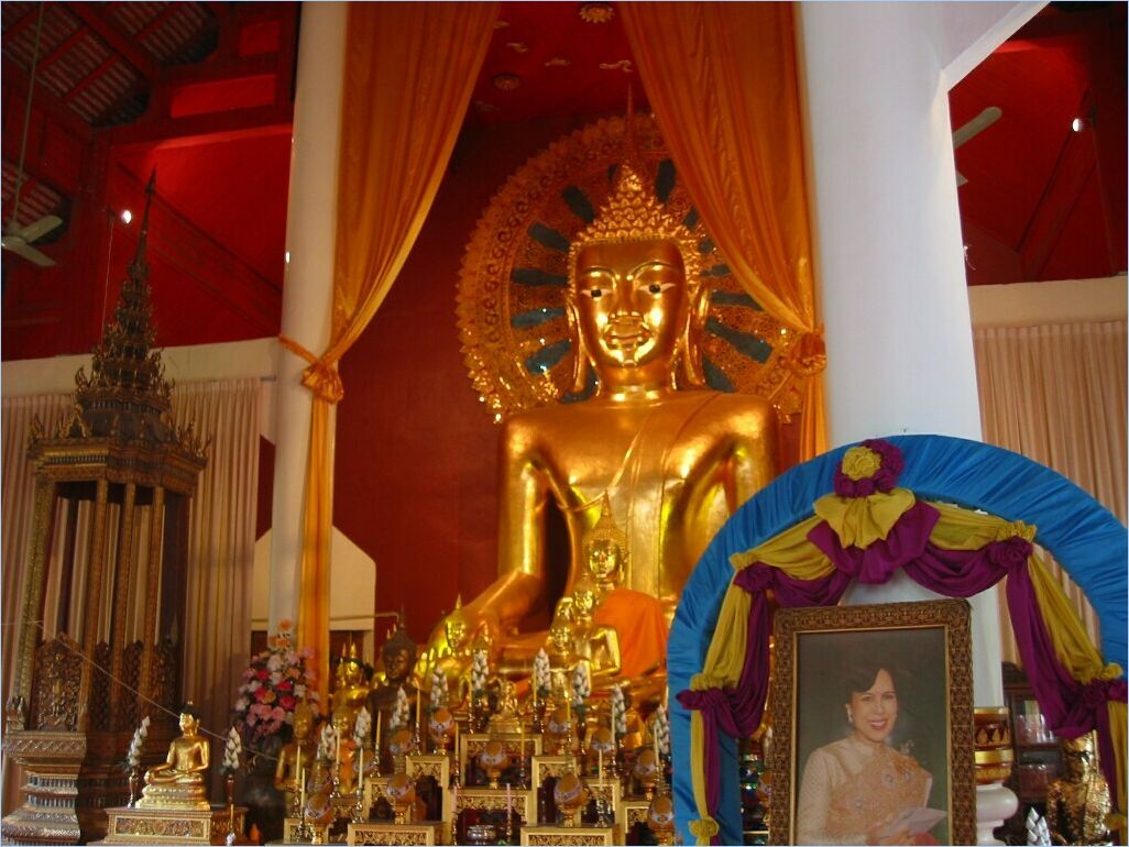 <b>0136-Wat_Phra_Sing</b>